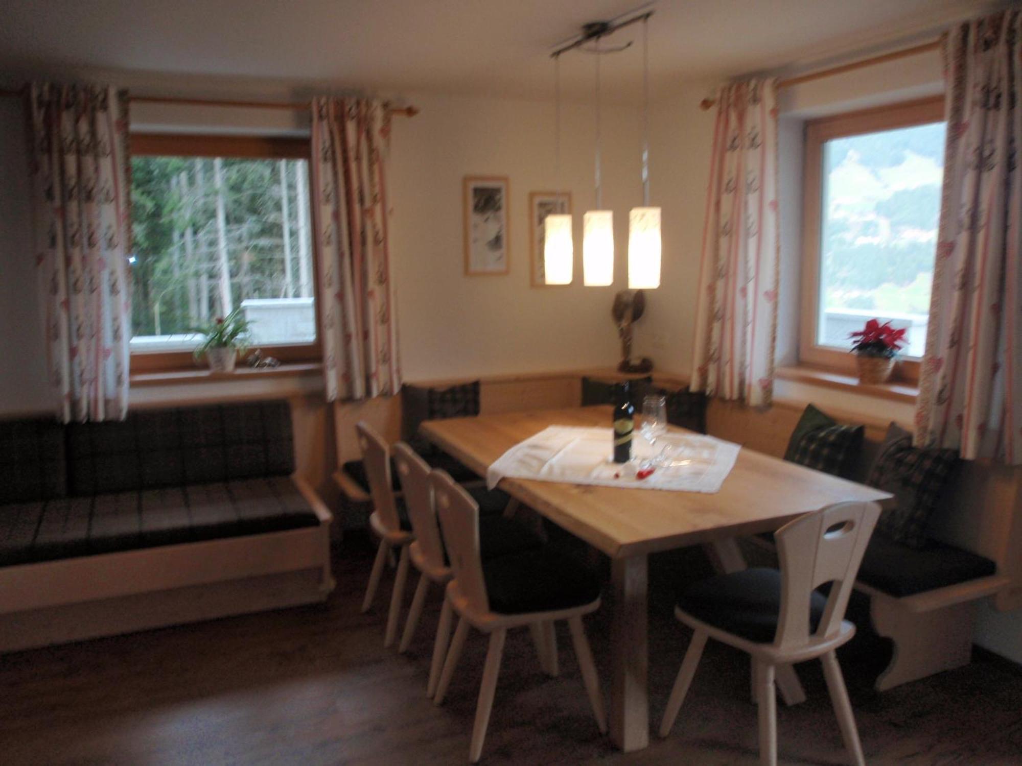 Landhaus Alpenjaeger Hainzenberg Værelse billede