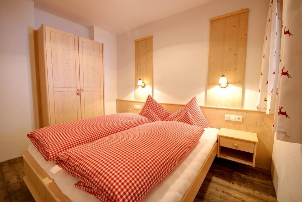Landhaus Alpenjaeger Hainzenberg Værelse billede