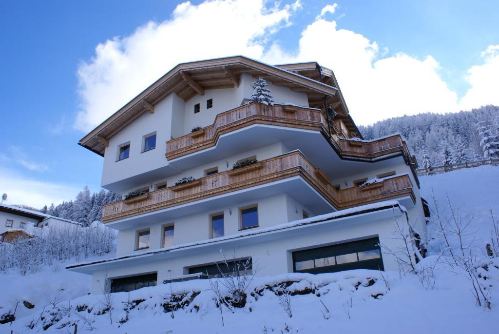 Landhaus Alpenjaeger Hainzenberg Eksteriør billede